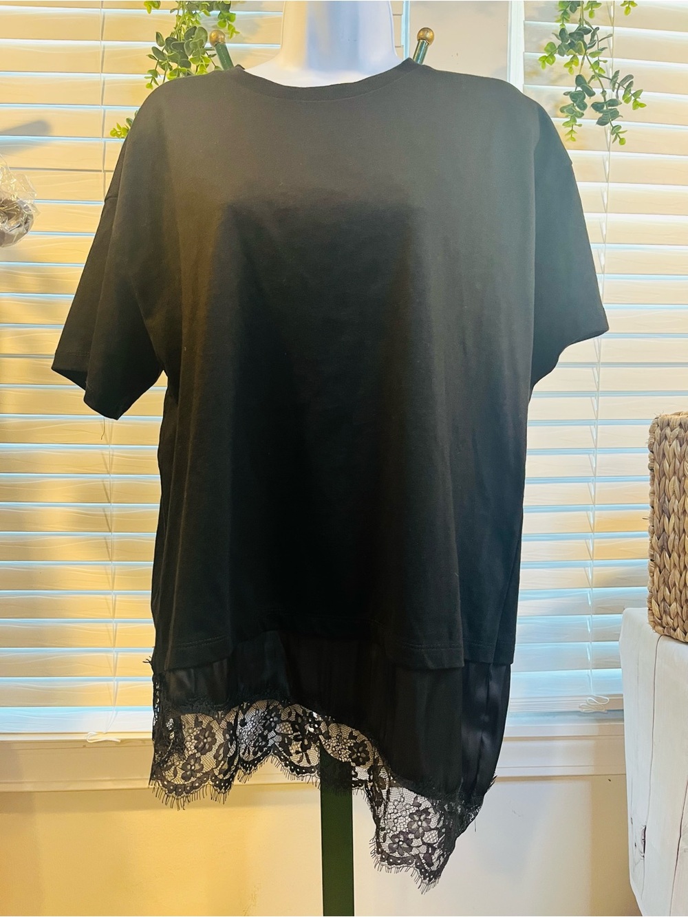 Primark Black Satin Lace Hem Short-Sleeve T-Shirt Sz M
